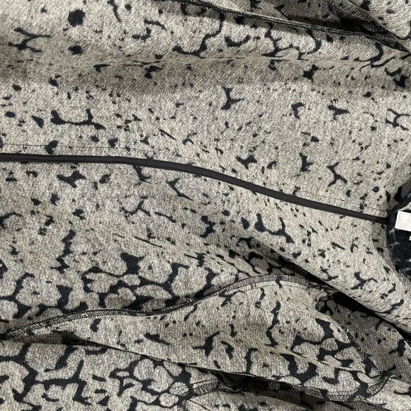 LOFT Snow Leopard Womens Pea Coat medium Ann Taylor - Picture 5 of 6